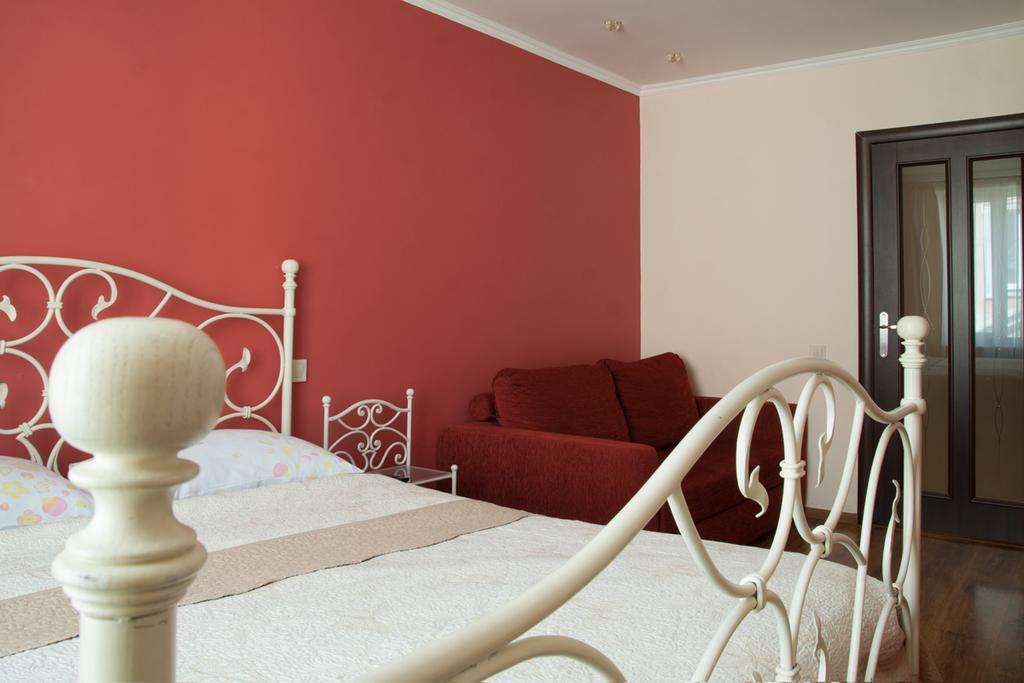 Apartment Roksolana 2 リヴィウ エクステリア 写真